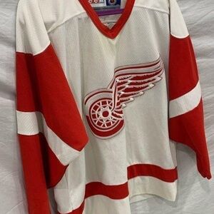 Detroit Red Wings Vintage Hockey Jersey Iconic Design